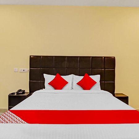 Super Hotel O Lakshmi Royal Inn Warangal Zewnętrze zdjęcie