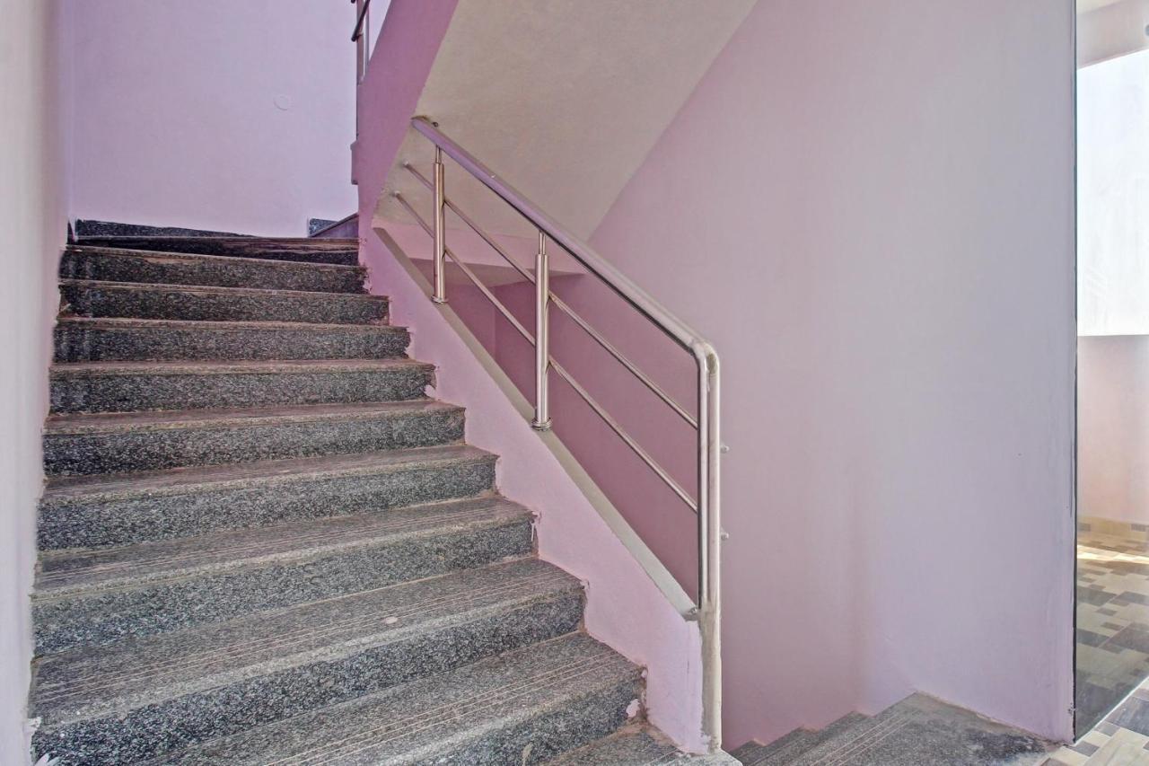 Super Hotel O Lakshmi Royal Inn Warangal Zewnętrze zdjęcie