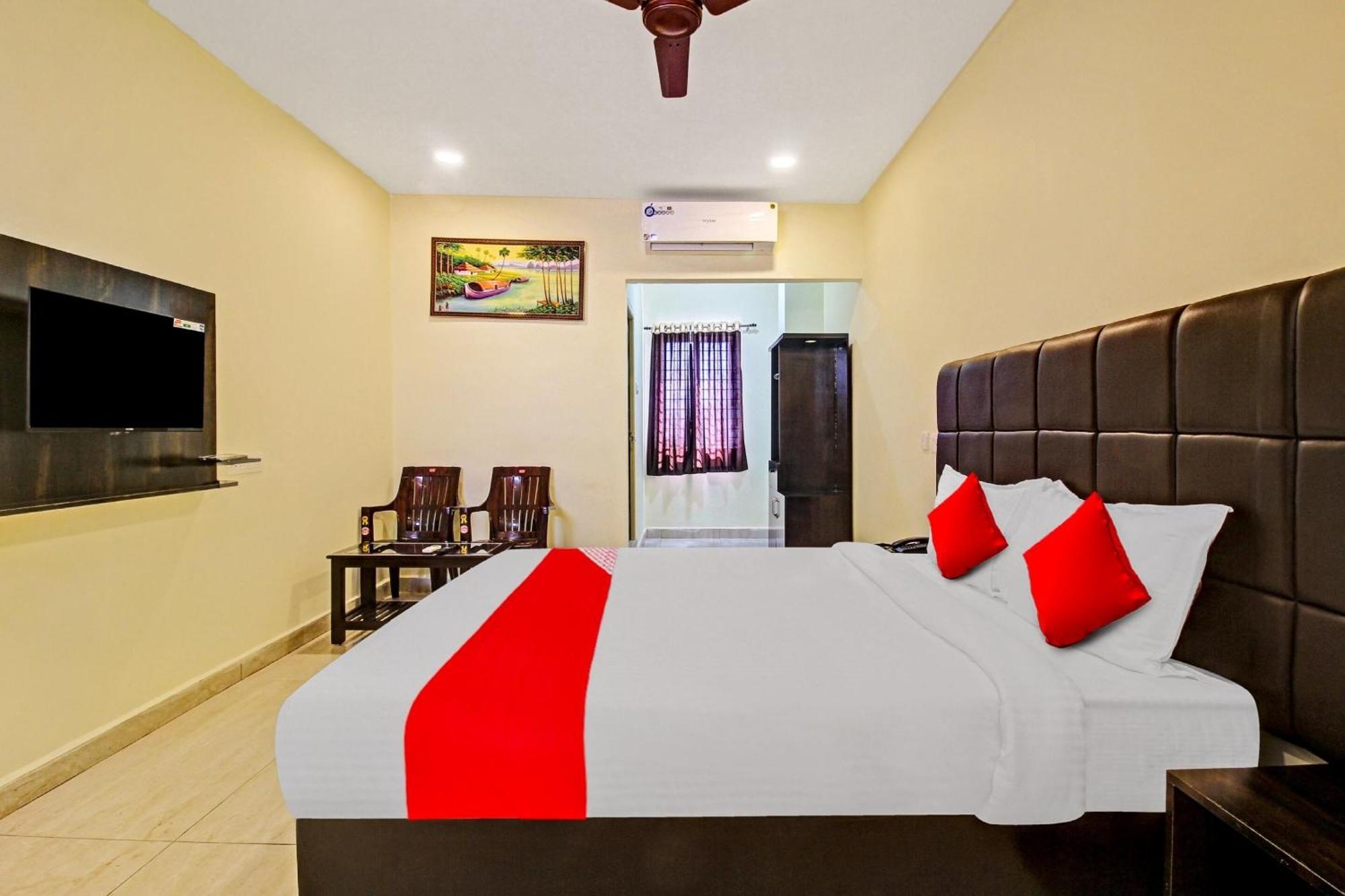 Super Hotel O Lakshmi Royal Inn Warangal Zewnętrze zdjęcie