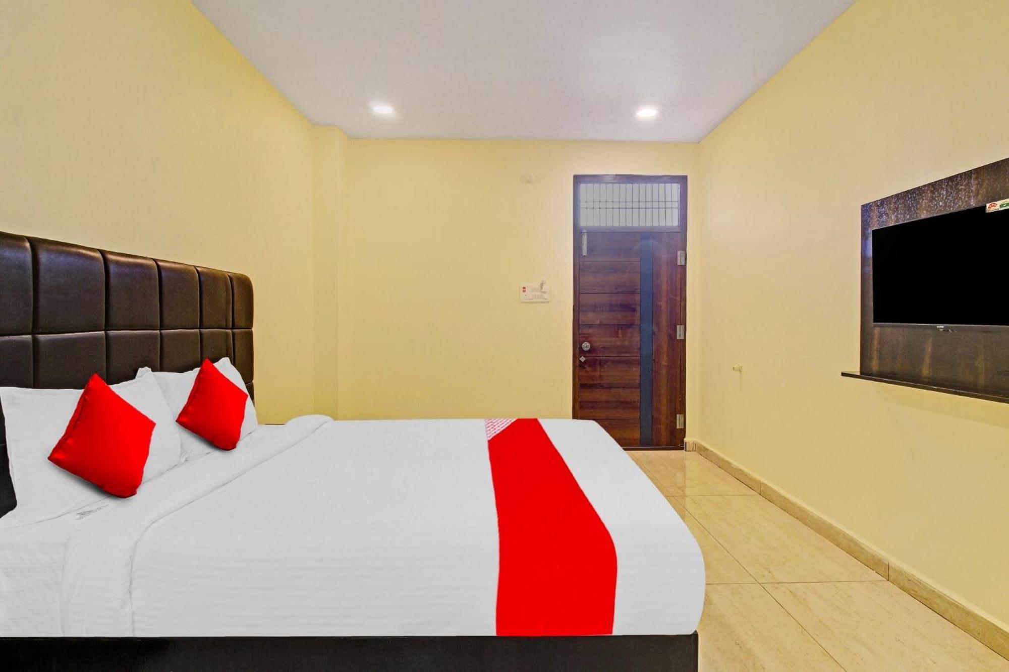 Super Hotel O Lakshmi Royal Inn Warangal Zewnętrze zdjęcie